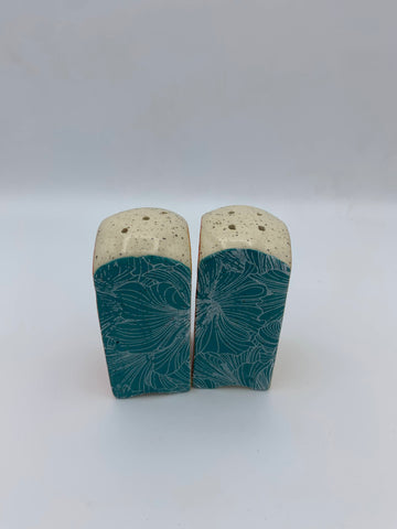 Salt and Pepper Lined Floral